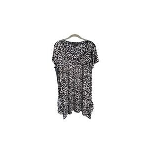 Isabella Rodriguez women’s animal print Flowy 2 front pocket tunic S/medium